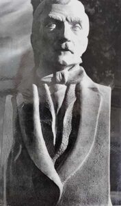 13 General Don José de San Martín, busto, archivo fotográfico flia Leytes