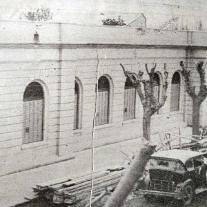 Frente de la escuela Guillermo Rawson. Fuente: “DGE, la labor de 1934”. LQS, año XIV, nros. 375 y 376. Mendoza, 1 de enero de 1935.